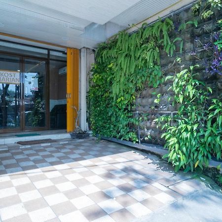 Reddoorz Plus Syariah Near Pasar Turi Surabaya Exterior foto