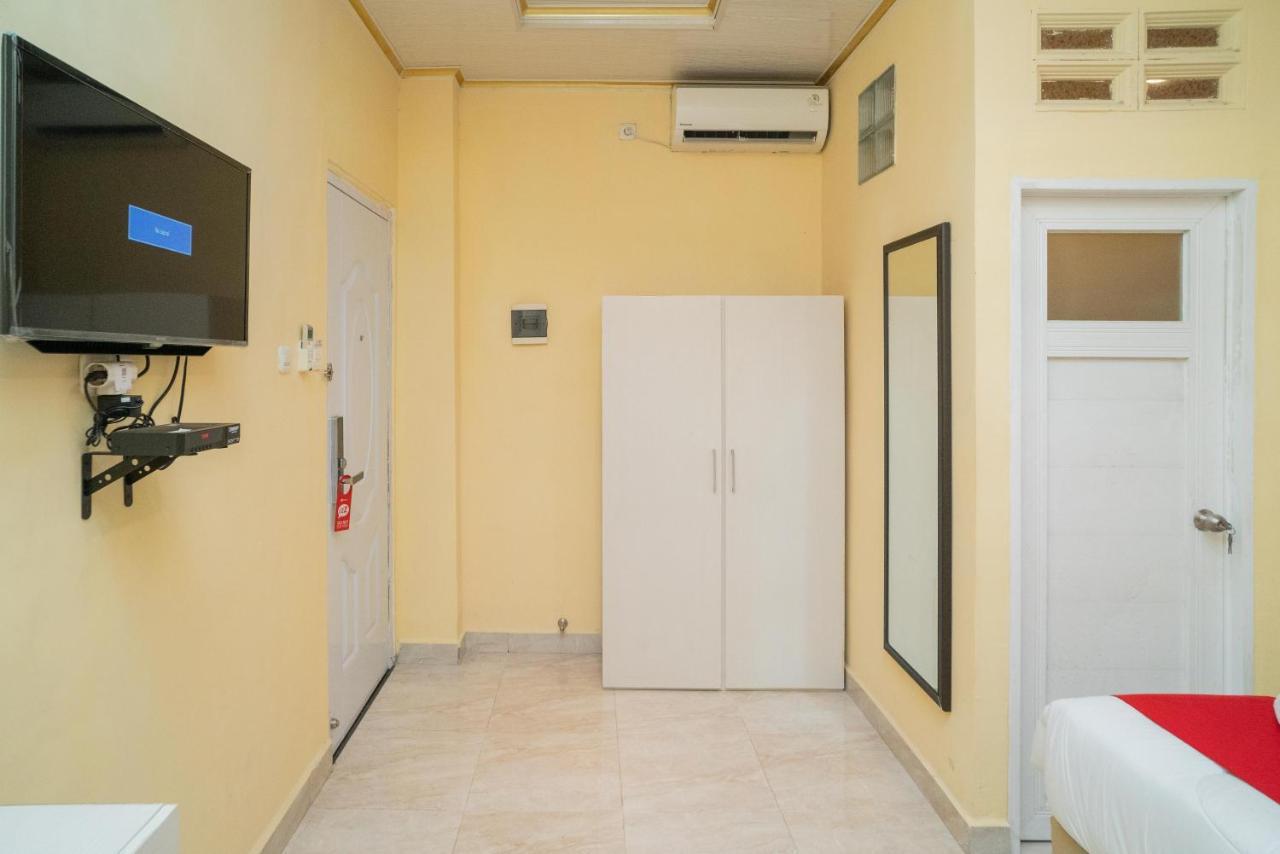 Reddoorz Plus Syariah Near Pasar Turi Surabaya Exterior foto